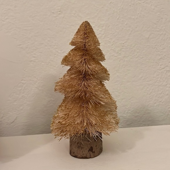 Sisal Bottle Brush Tree